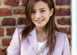 娱乐圈中脸大的女星,她们的美貌与自信并存