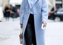 蓝色大衣搭配图片