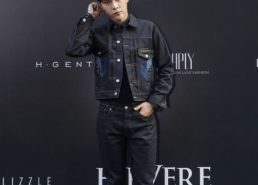 徐海乔八卦棉衣服,时尚与保暖的完美结合